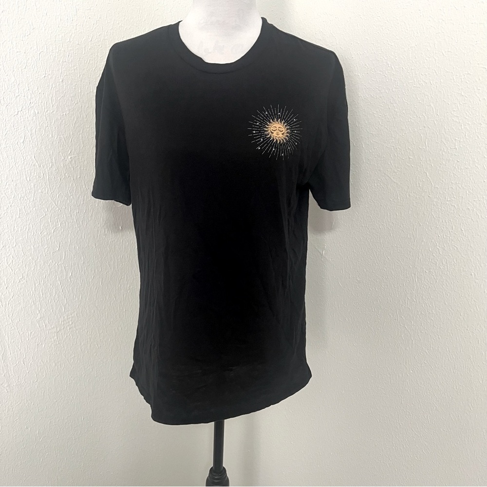 Social Scene Women’s Small Oversized T-Shirt Graphic “Embrace The Mystery” NWOT